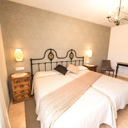 奎塔娜瑞斯旅馆 Rioseco de Soria