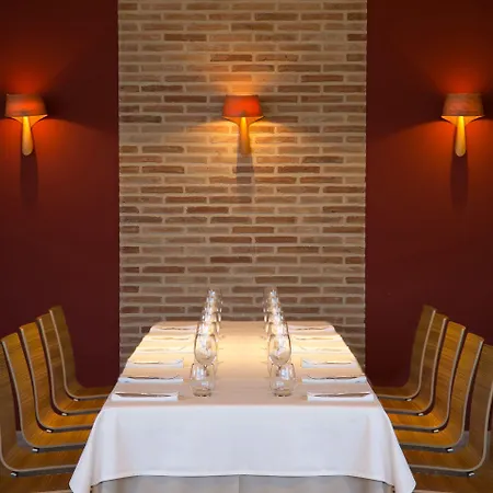 Quintanares Hotel