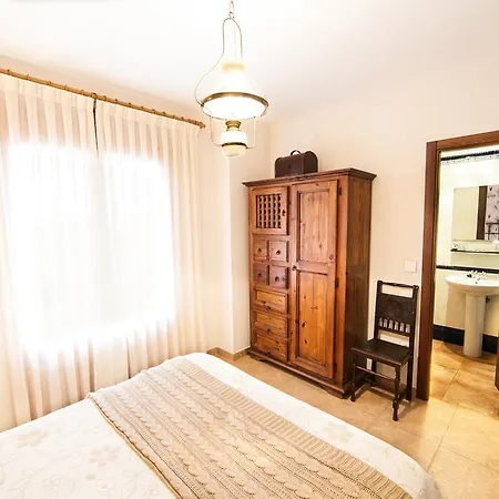 Hotel Quintanares 3*