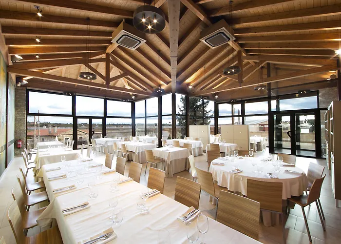 ホテル Quintanares 3*